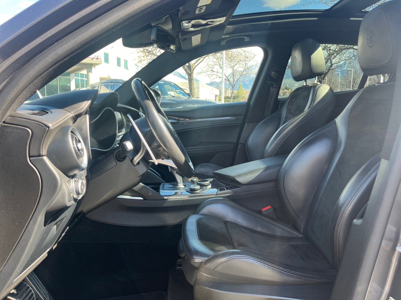 Used 2019 Alfa Romeo Stelvio Quadrifoglio w/ Driver Assist Dynamic Package image 12