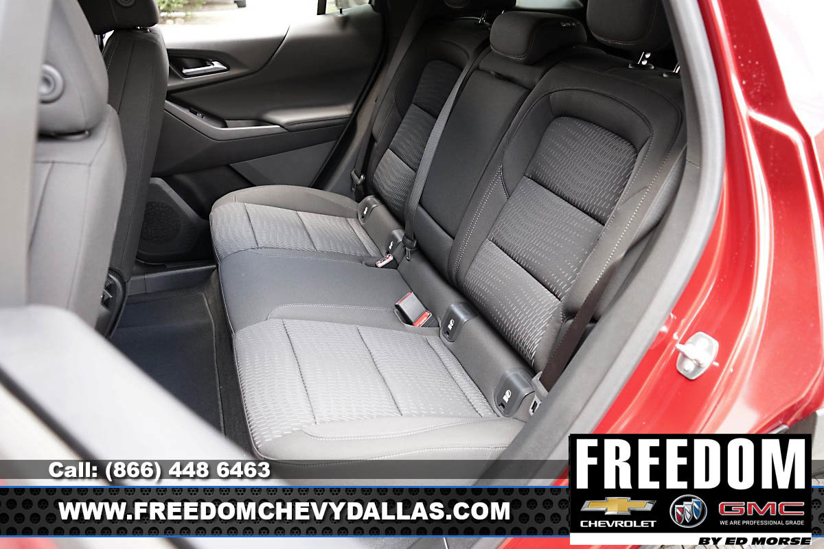 New 2025 Chevrolet Equinox LT w/ Safety and Technology Package image 14