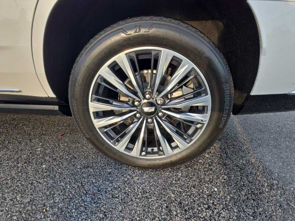 Certified 2025 Cadillac Escalade Premium Luxury w/ Touring Package AWD/4WD image 11