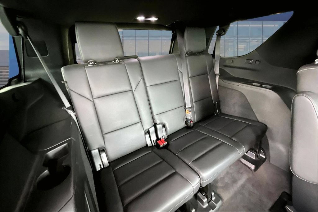 Used 2022 Cadillac Escalade Luxury AWD/4WD image 21