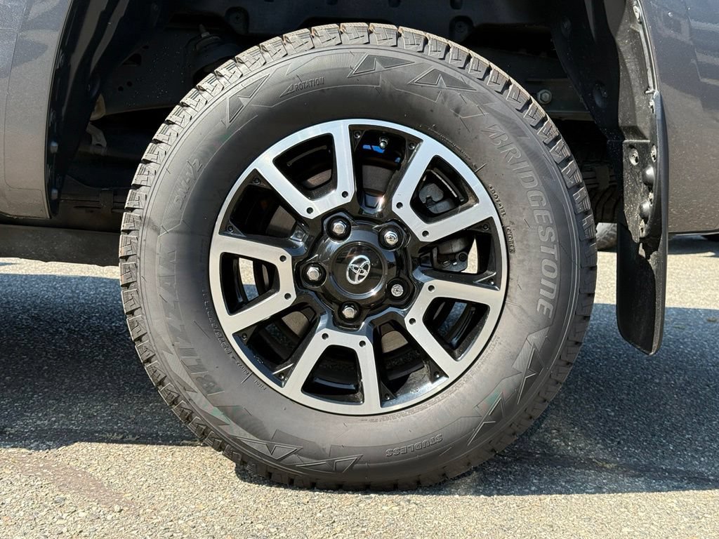 Used 2020 Toyota Tundra Limited w/ Limited Premium Package AWD/4WD image 35