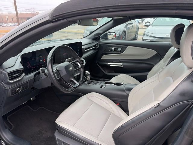 Used 2024 Ford Mustang Premium image 12