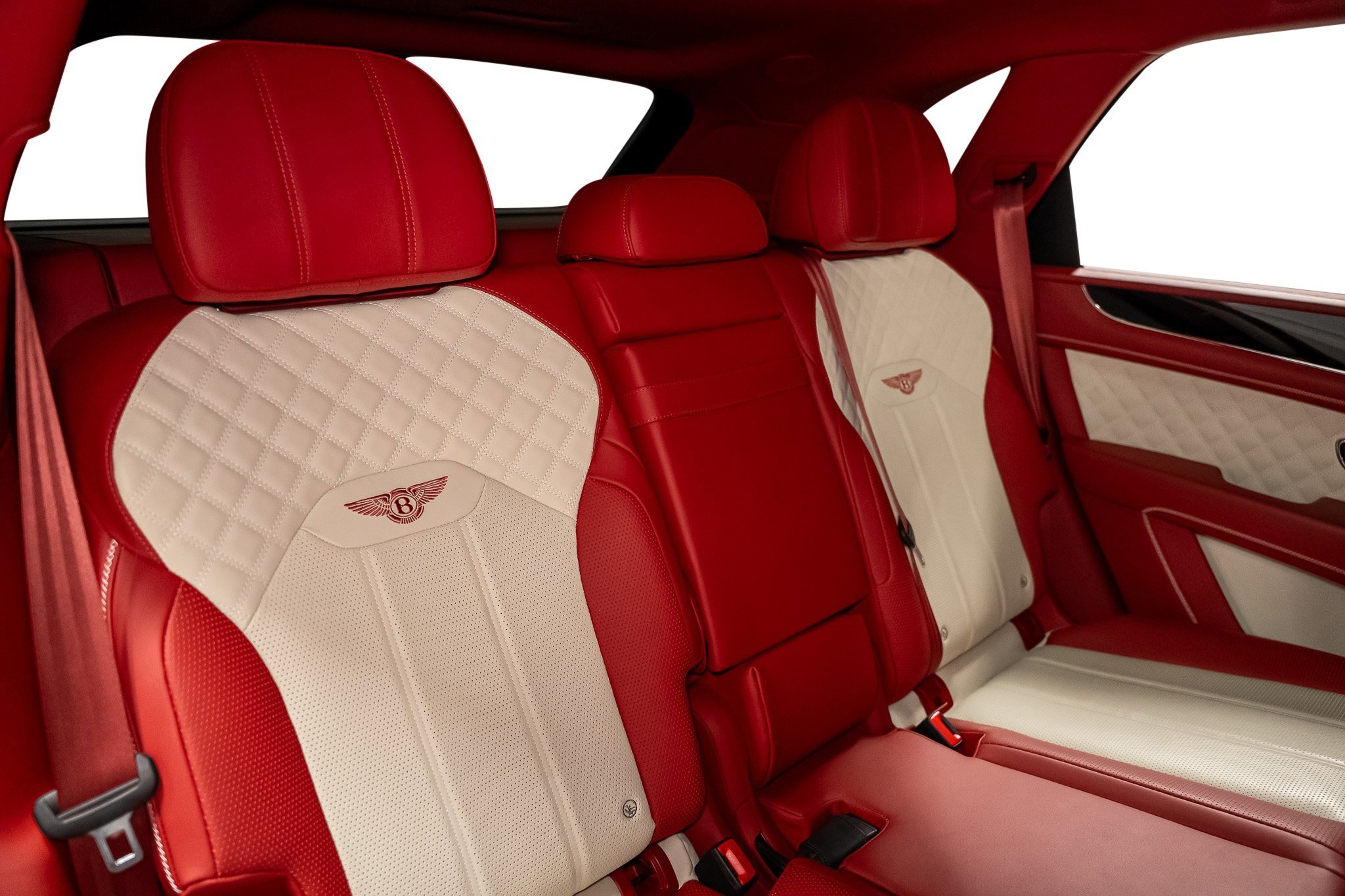 Used 2022 Bentley Bentayga image 27