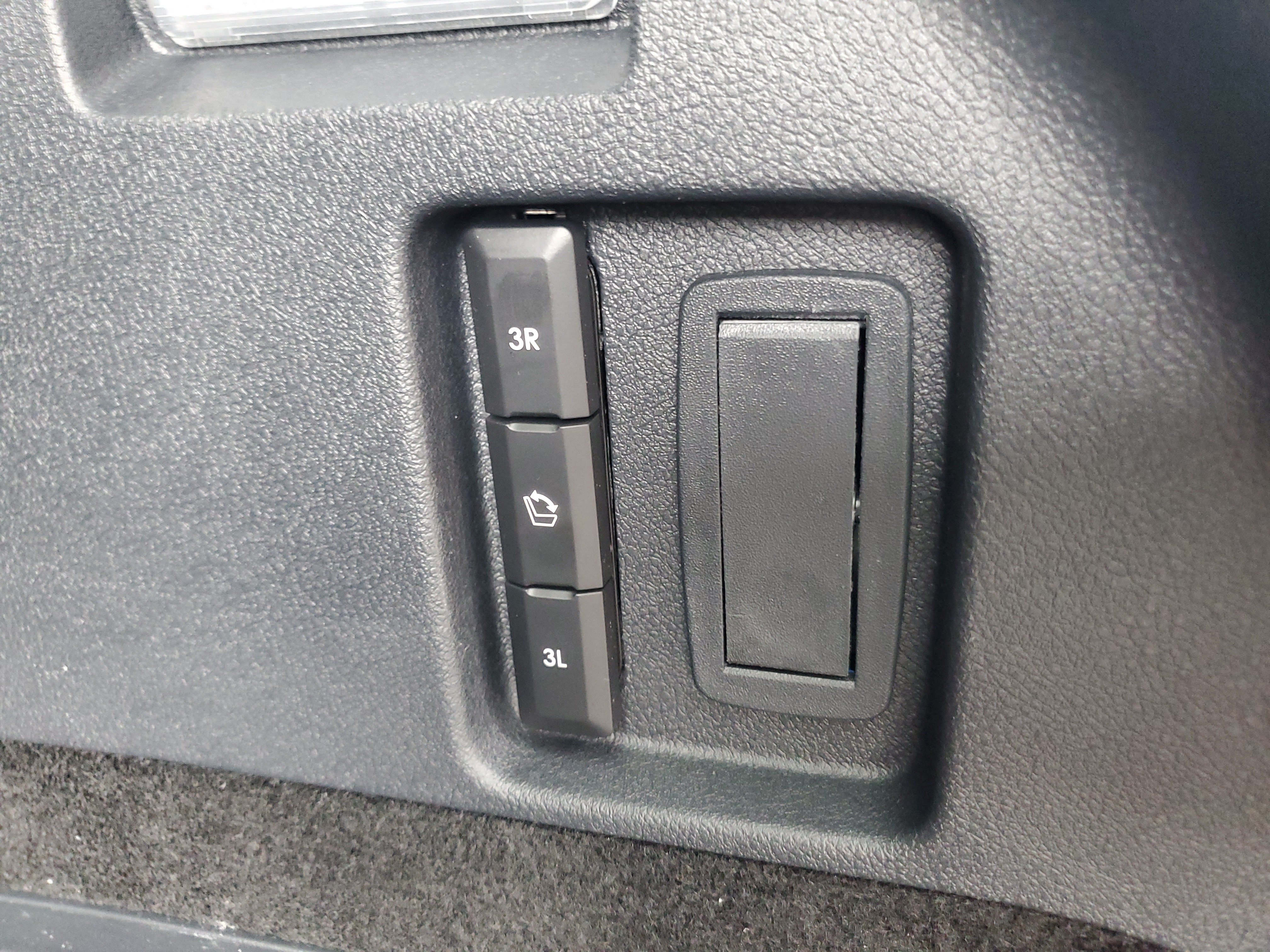 New 2027 Lincoln Aviator Reserve AWD/4WD image 30