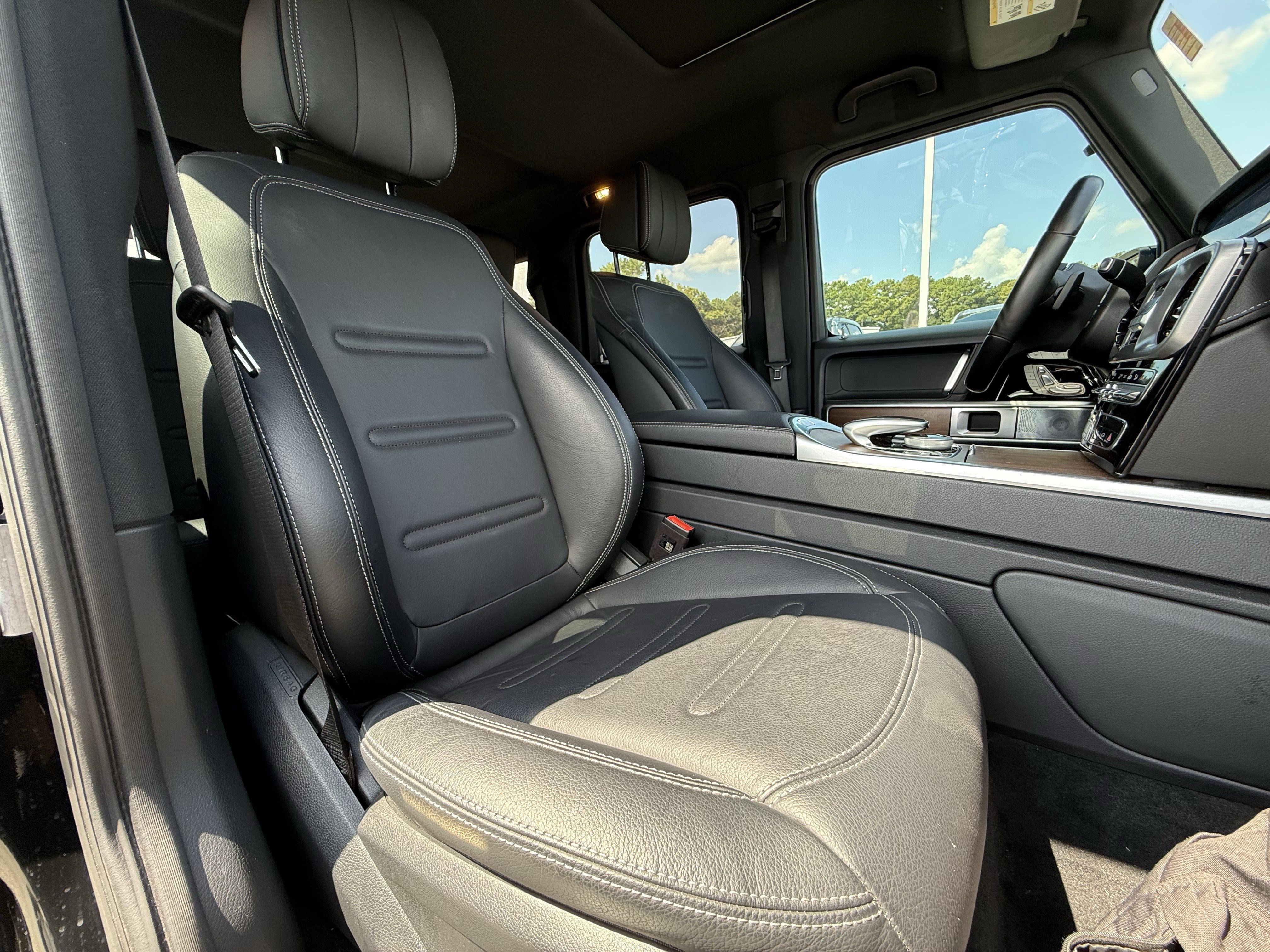 Used 2024 Mercedes-Benz G 550 image 35