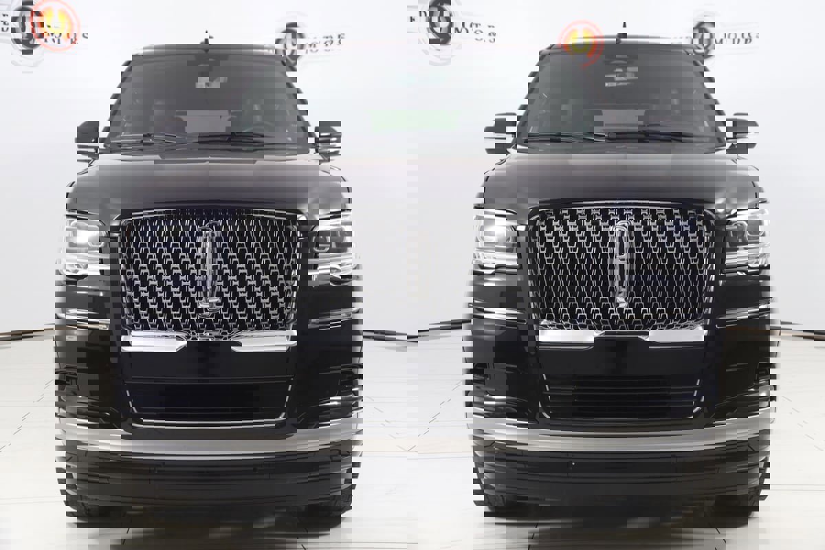 Used 2024 Lincoln Navigator Reserve AWD/4WD image 56