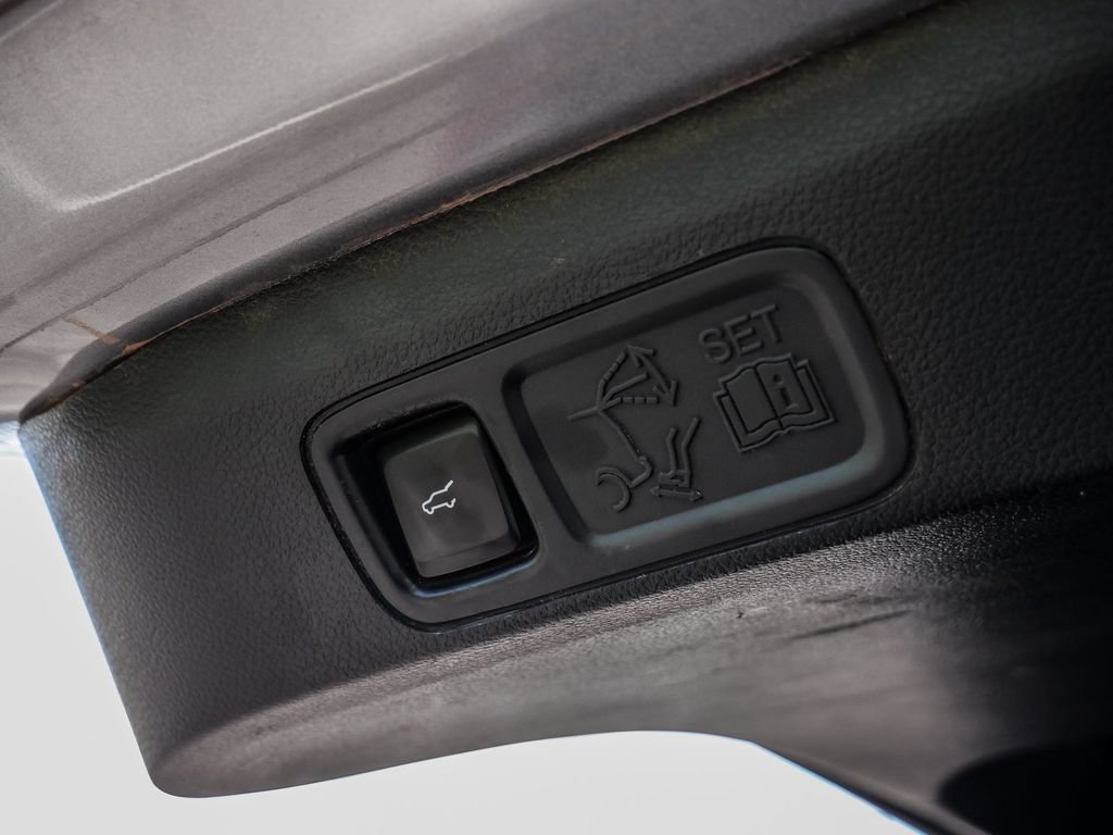Used 2021 Ford Expedition King Ranch AWD/4WD image 16