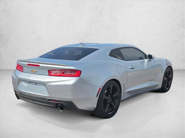 Used 2017 Chevrolet Camaro LT RWD image 5