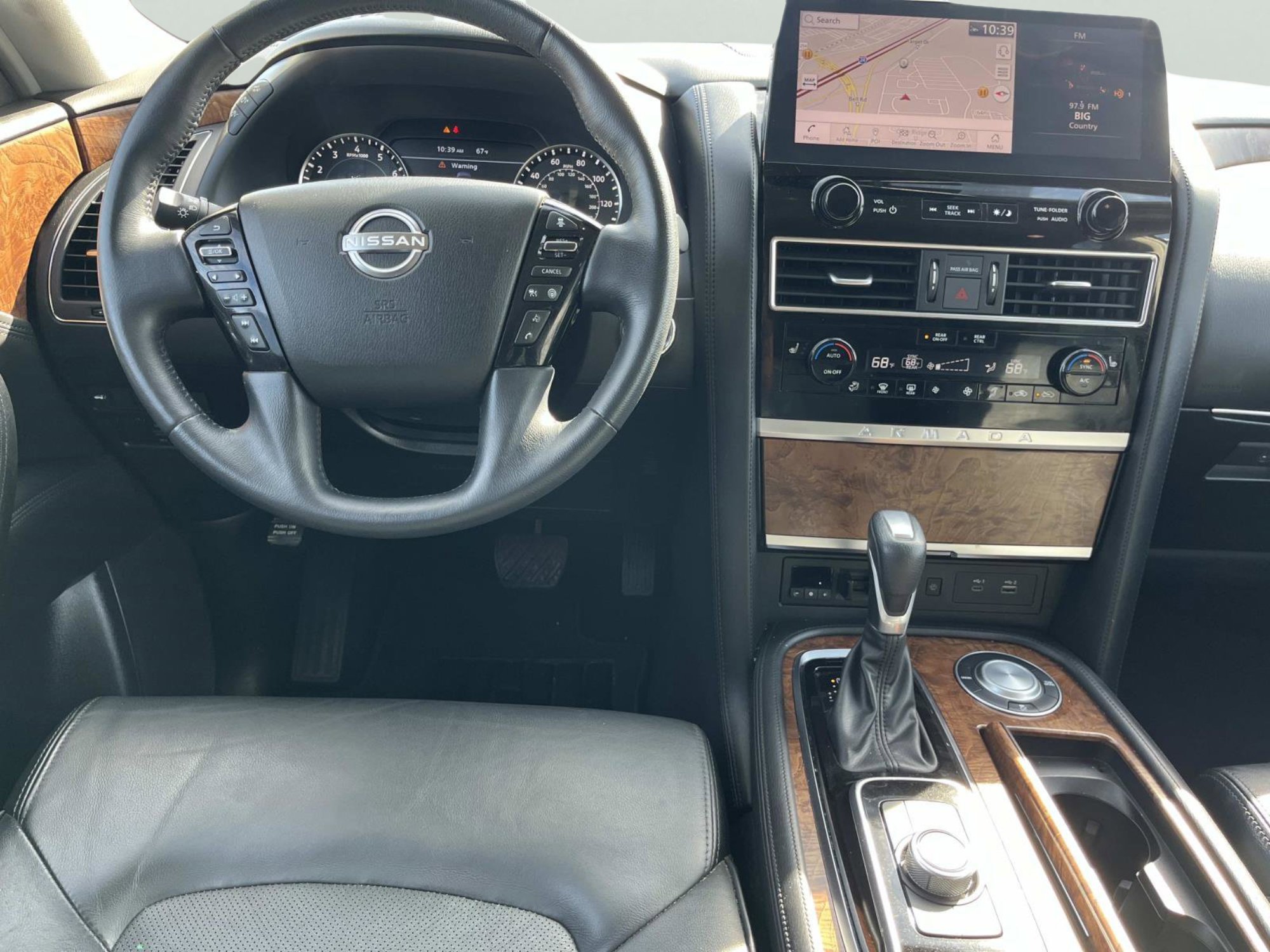 Used 2024 Nissan Armada SL w/ Captain's Chairs Package image 18