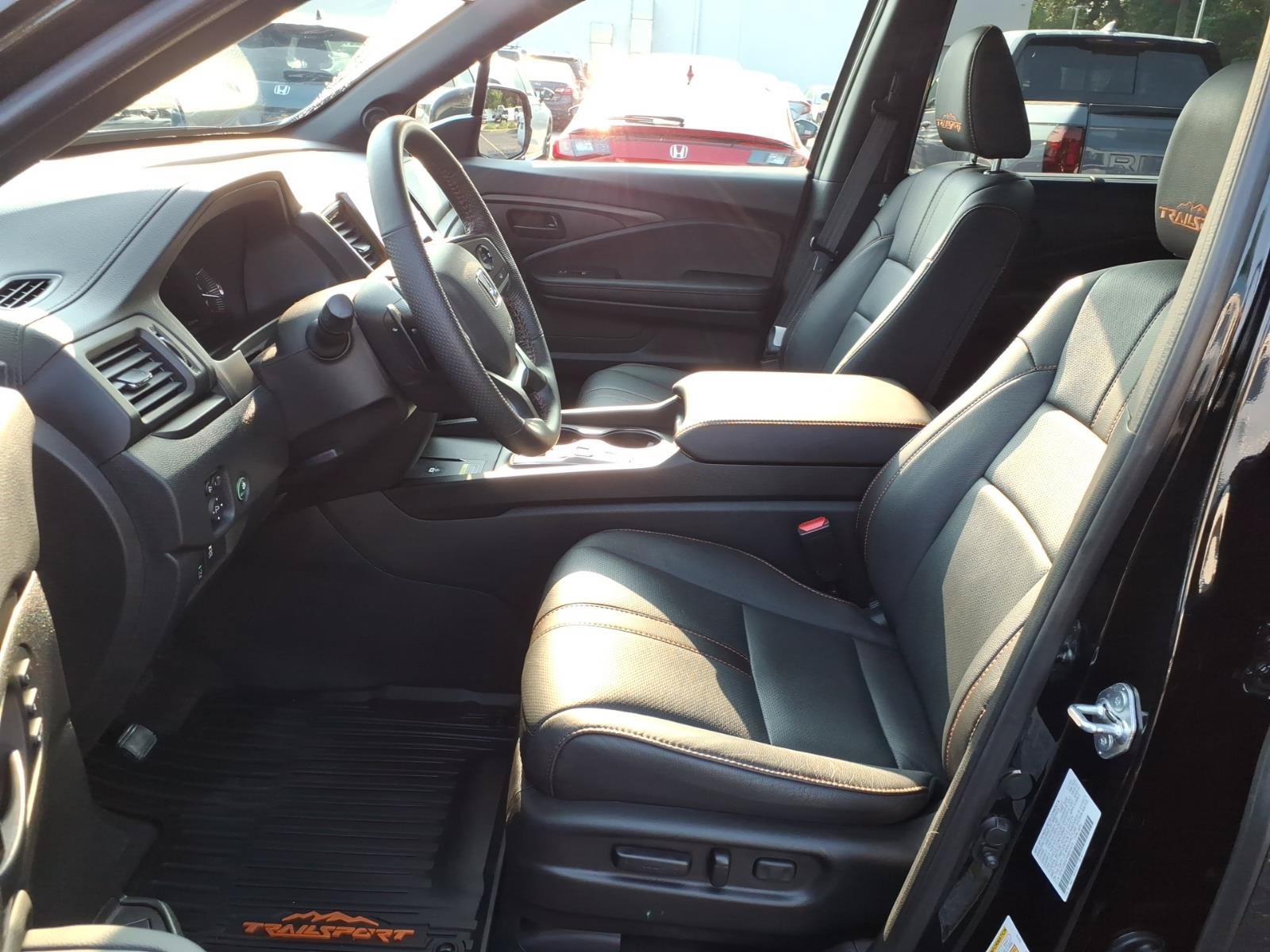 Certified 2024 Honda Passport TrailSport image 4