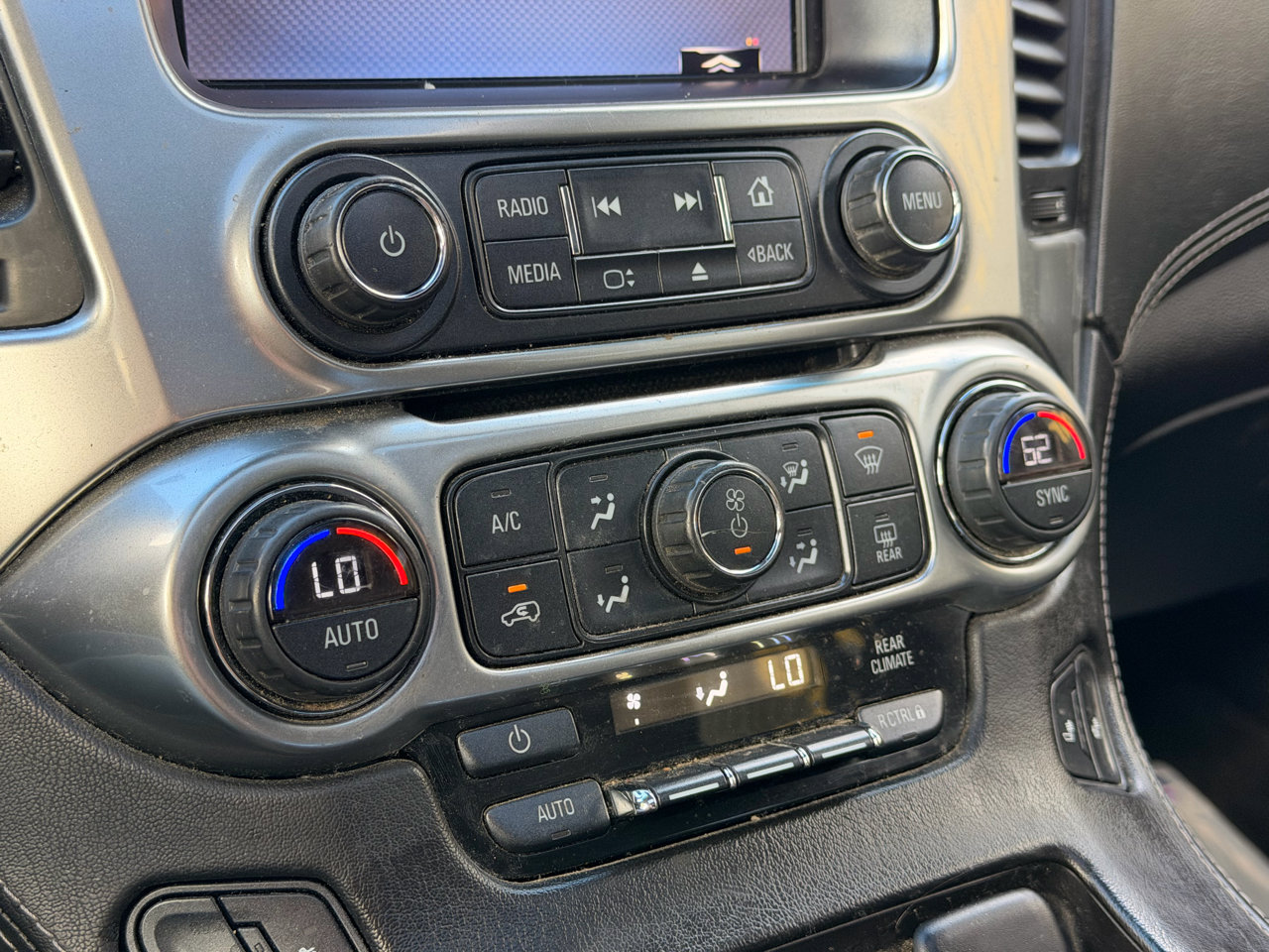 Used 2015 Chevrolet Tahoe LT image 34