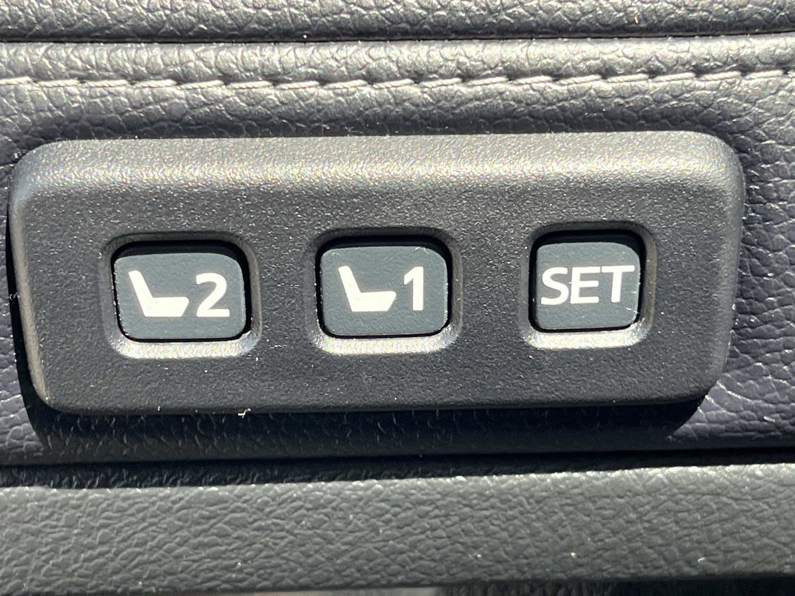 Used 2020 Toyota 4Runner Nightshade AWD/4WD image 31