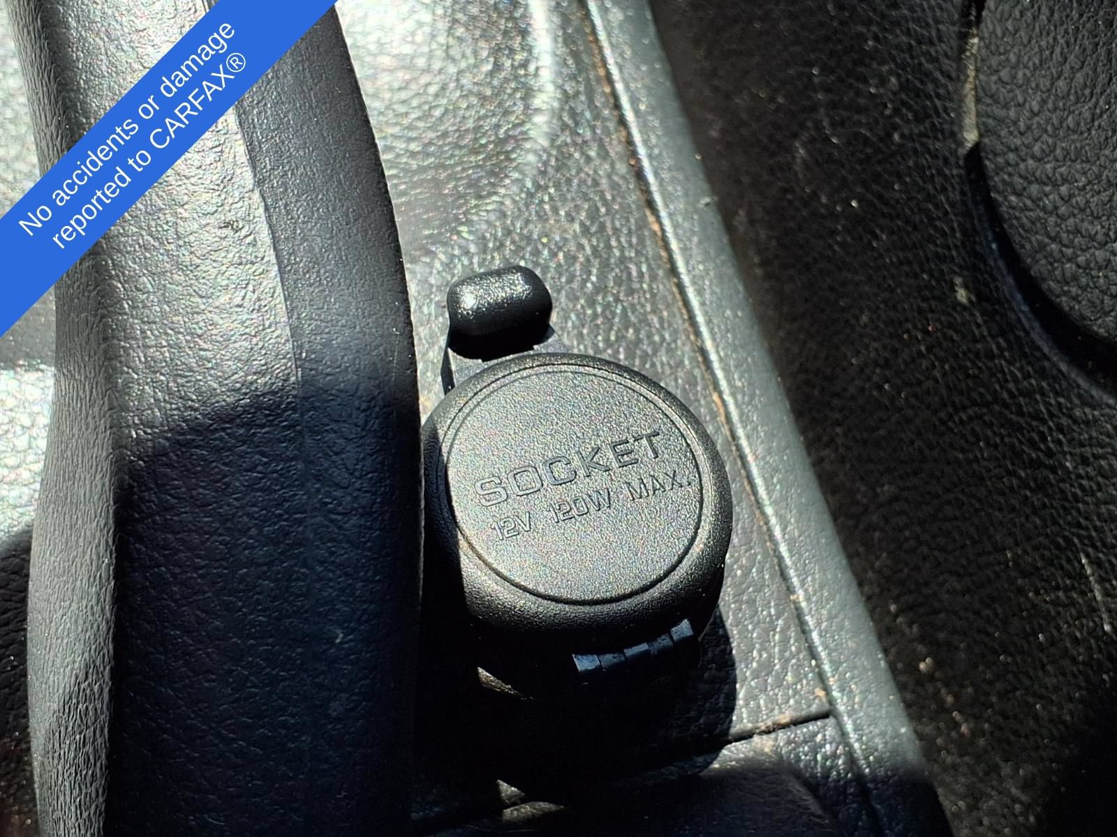 Used 2012 Nissan Versa 1.8 S w/ Plus Pkg FWD image 29