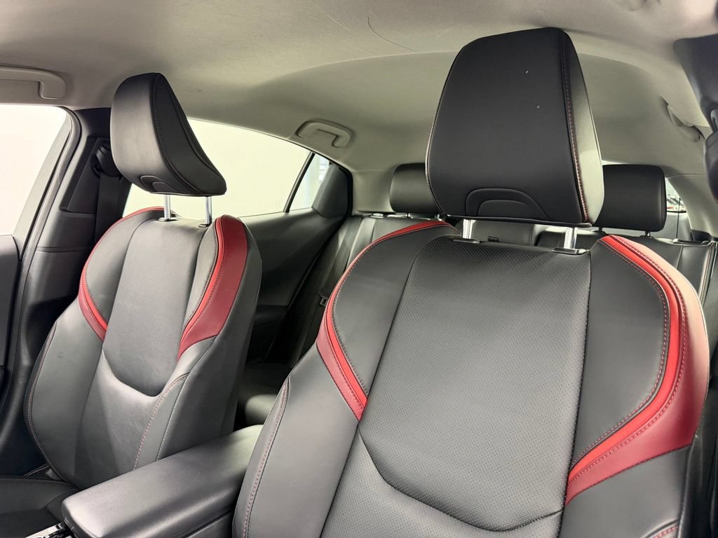 Certified 2025 Toyota Prius Plug-In Hybrid FWD image 24
