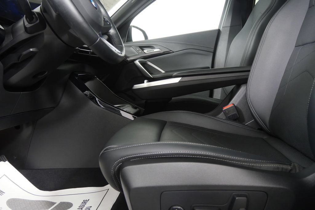 Certified 2026 BMW X2 xDrive28i AWD/4WD image 9