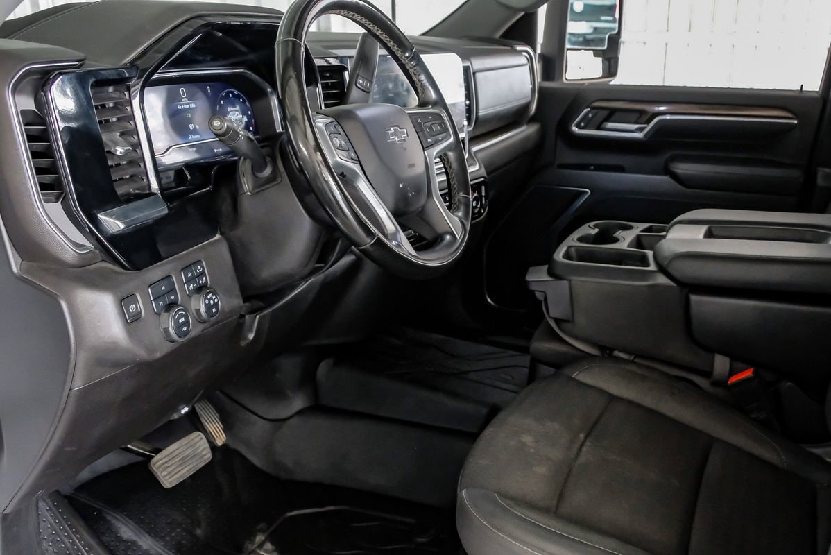 Used 2024 Chevrolet Silverado 2500 LT w/ Z71 Sport Edition image 15