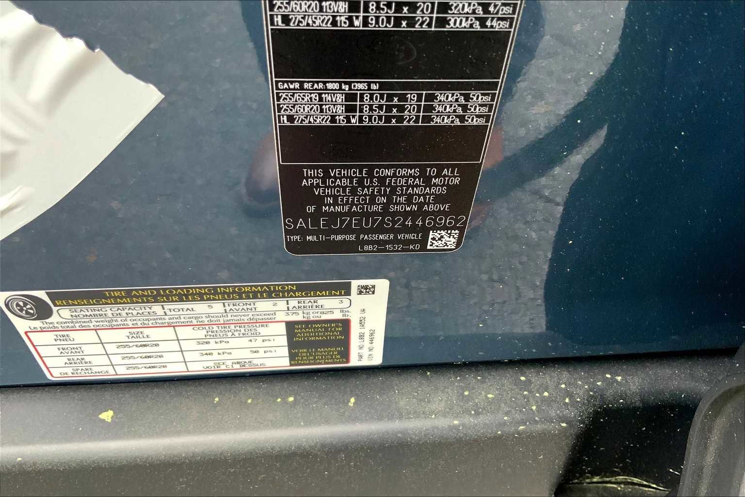 New 2025 Land Rover Defender 110 S image 10