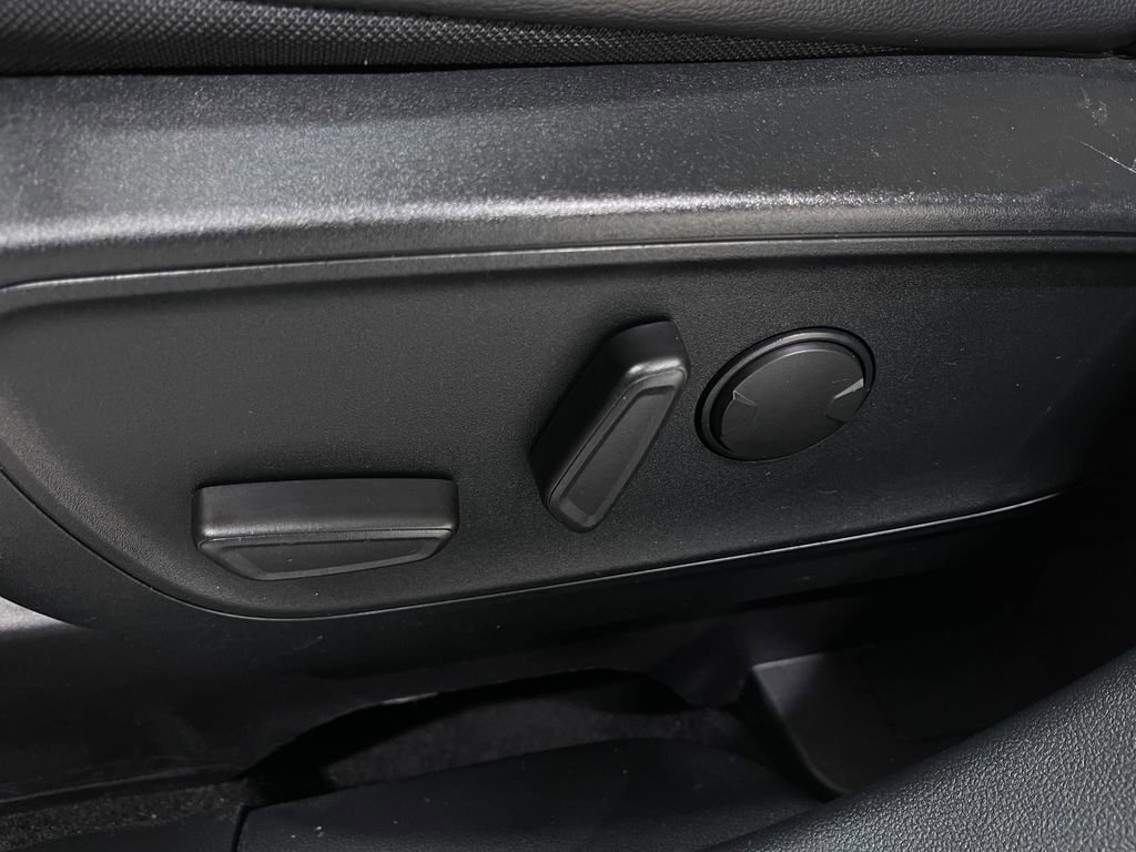 Used 2020 Ford Escape SEL image 16