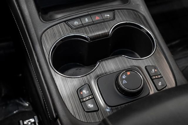 Used 2020 GMC Acadia SLT image 23