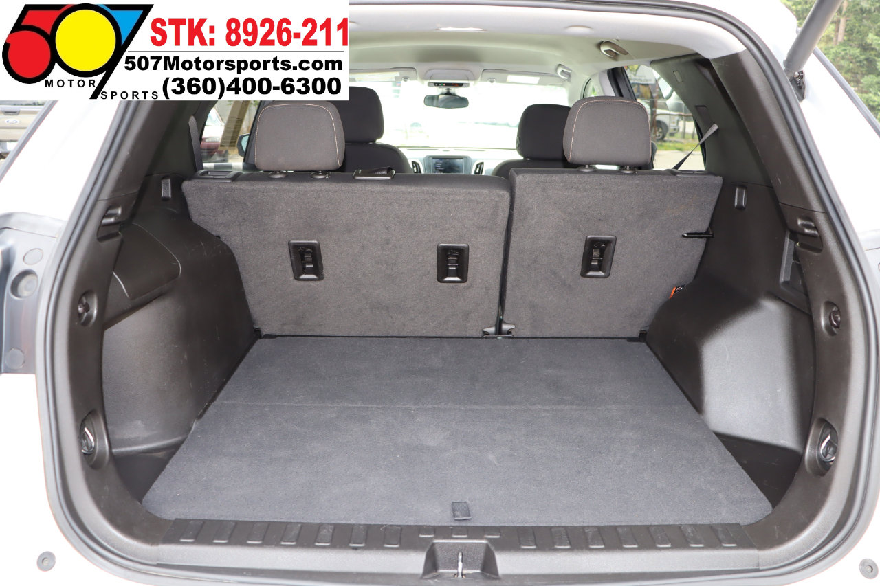 Used 2022 Chevrolet Equinox LT w/ Driver Convenience Package image 13