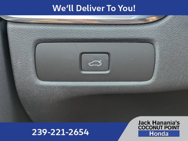 Used 2024 Volvo XC60 B5 Ultimate w/ Protection Package Premier AWD/4WD image 26