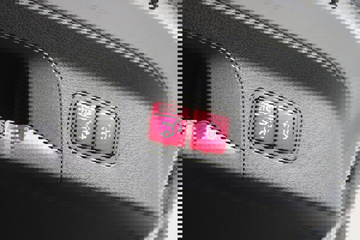 Used 2023 Mercedes-Benz GLC 43 AMG 4MATIC Coupe image 29