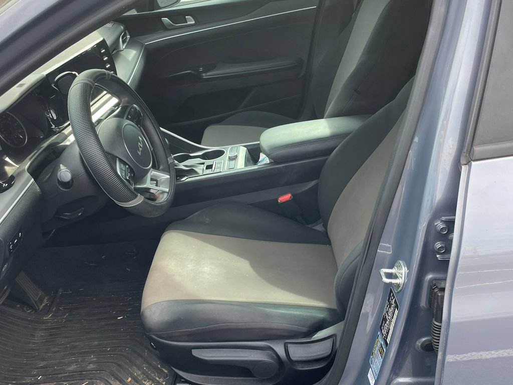 Used 2022 Kia K5 LX FWD image 10