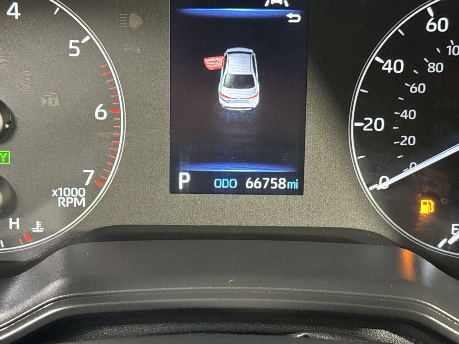 Used 2025 Toyota Corolla LE image 29