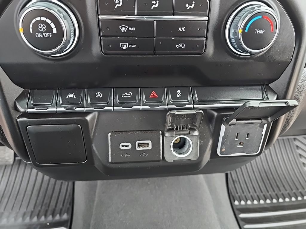 Used 2023 Chevrolet Silverado 1500 Custom image 23