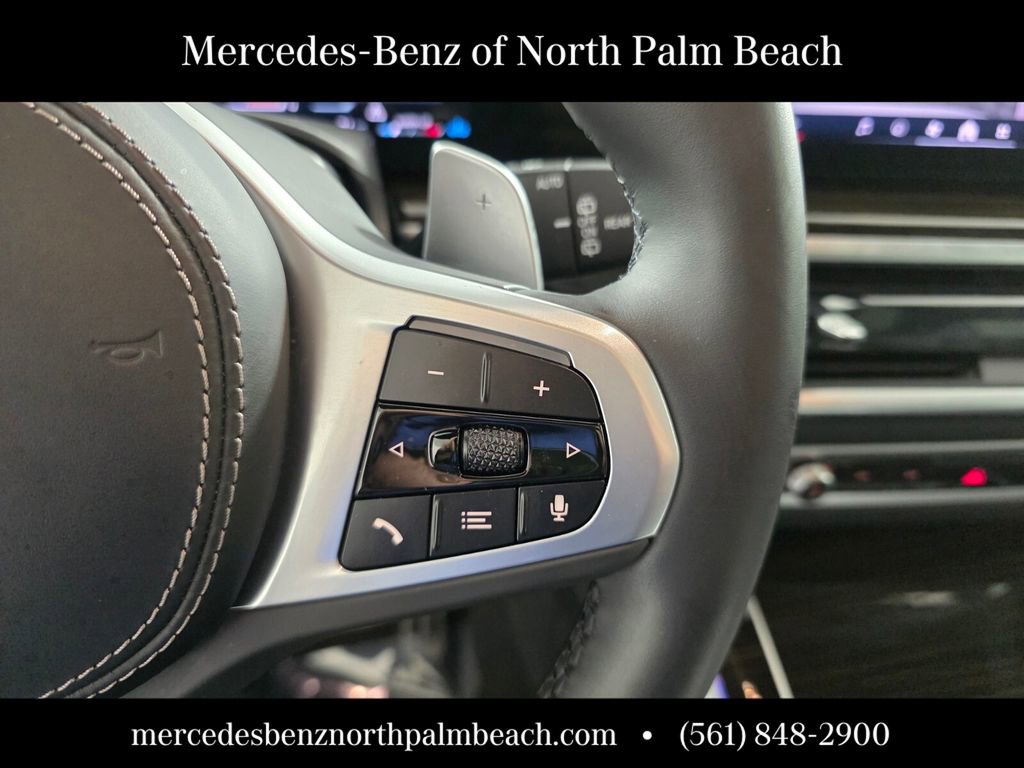 Used 2024 BMW X7 xDrive40i w/ M Sport Package image 21