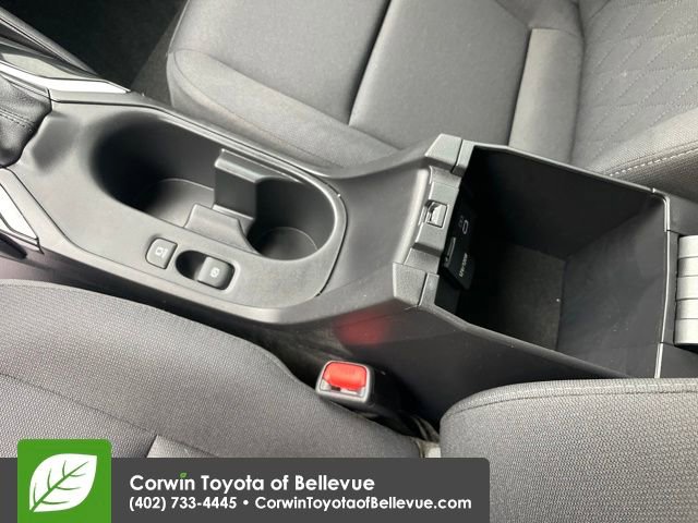 Used 2025 Toyota Corolla LE image 24