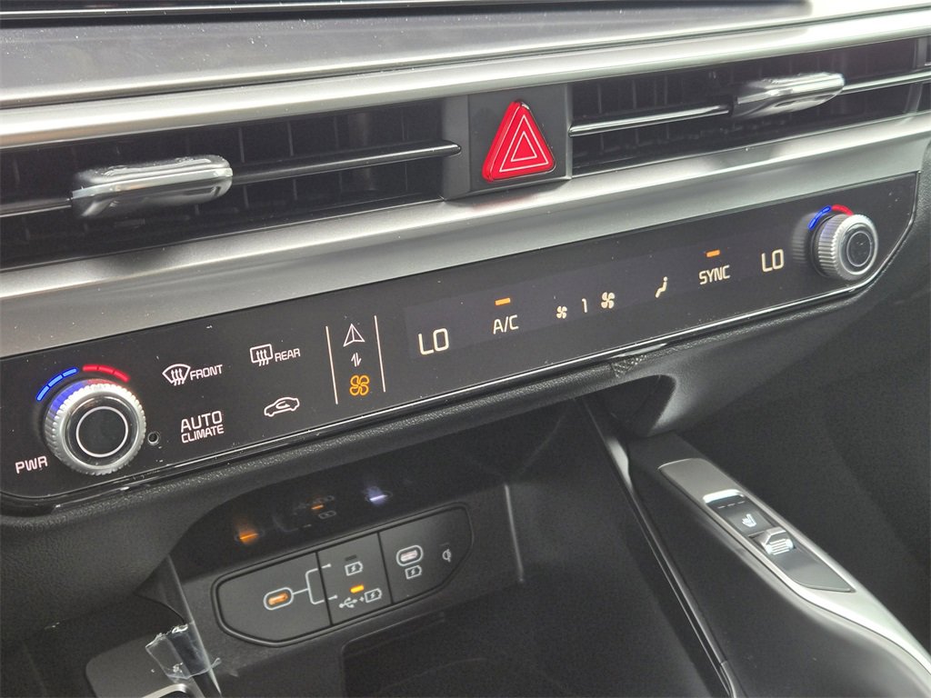 New 2026 Kia Sorento S image 14