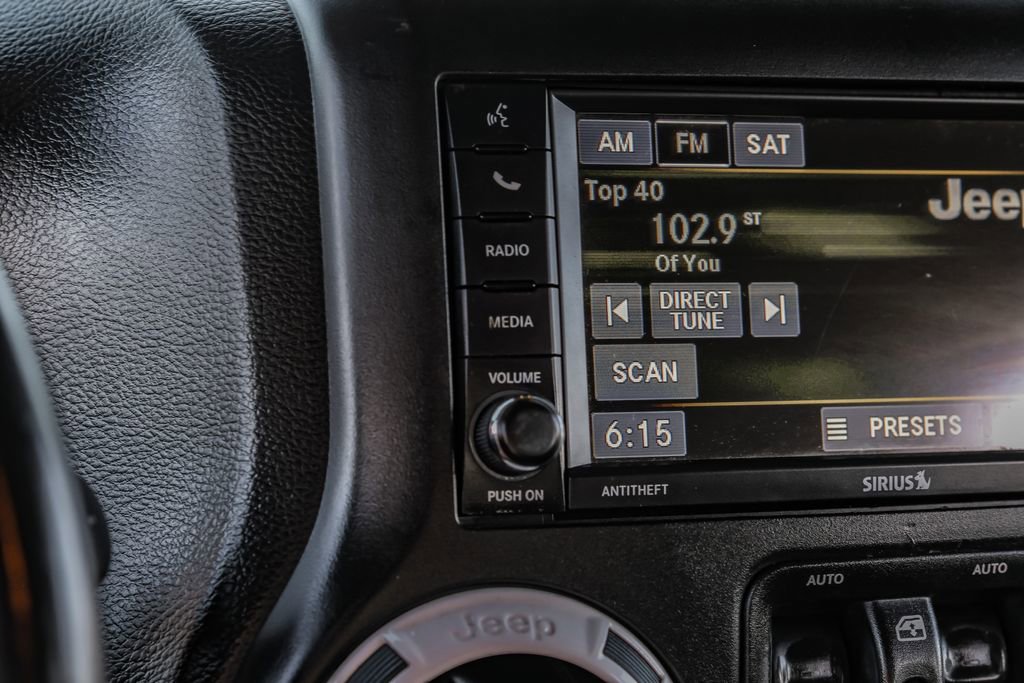 Used 2015 Jeep Wrangler Unlimited Sahara w/ Quick Order Package 24X image 23