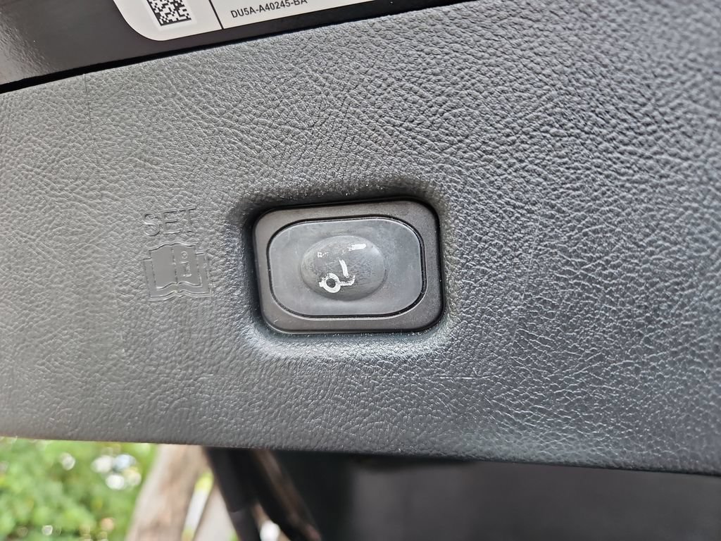 Used 2020 Lincoln Nautilus Reserve AWD/4WD image 35