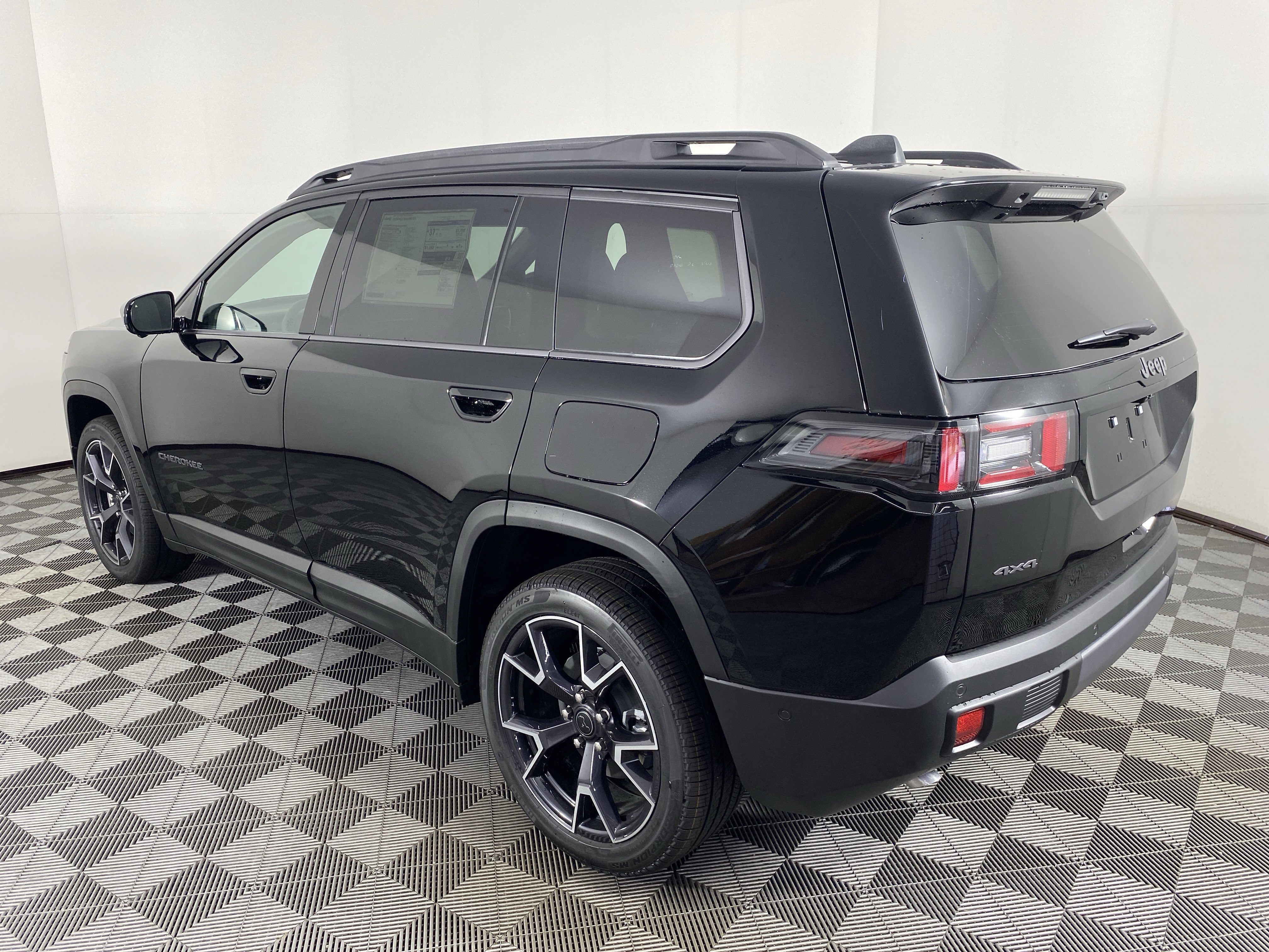 New 2026 Jeep Cherokee Overland w/ Advanced Pro Tech Group AWD/4WD image 10