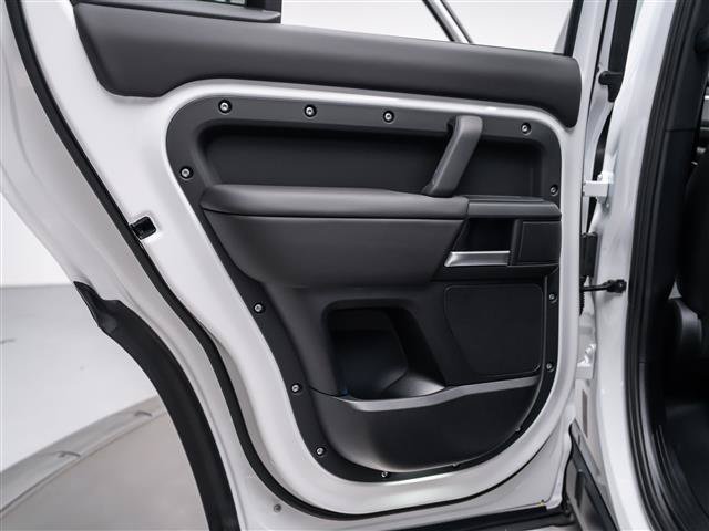 New 2026 Land Rover Defender 110 X-Dynamic SE AWD/4WD image 24