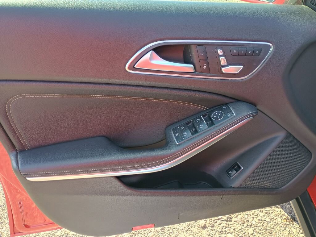 Used 2018 Mercedes-Benz GLA 250 4MATIC image 10