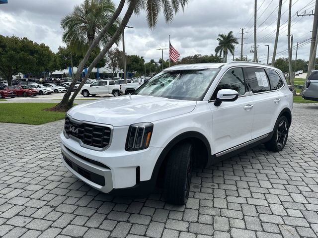 Used 2025 Kia Telluride S FWD image 39