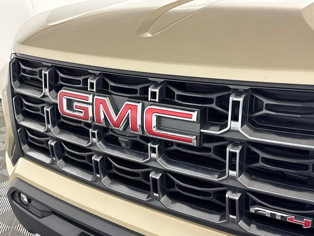 Certified 2023 GMC Canyon AT4 w/ AT4 Premium Package AWD/4WD image 48