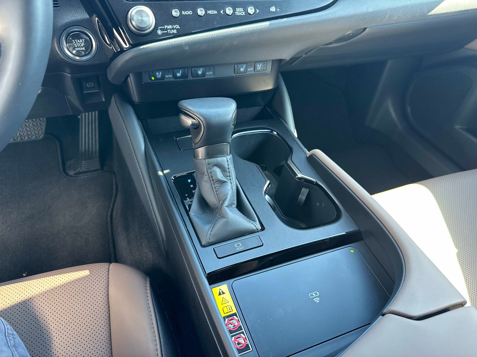Certified 2025 Lexus ES 350 w/ Premium Package FWD image 25