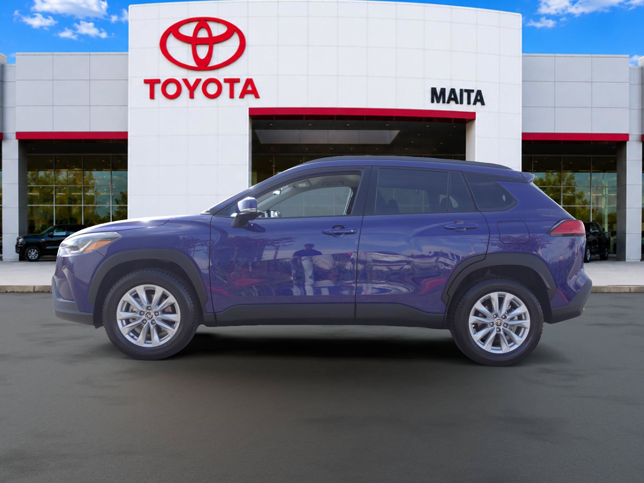 Certified 2022 Toyota Corolla Cross LE AWD/4WD image 6