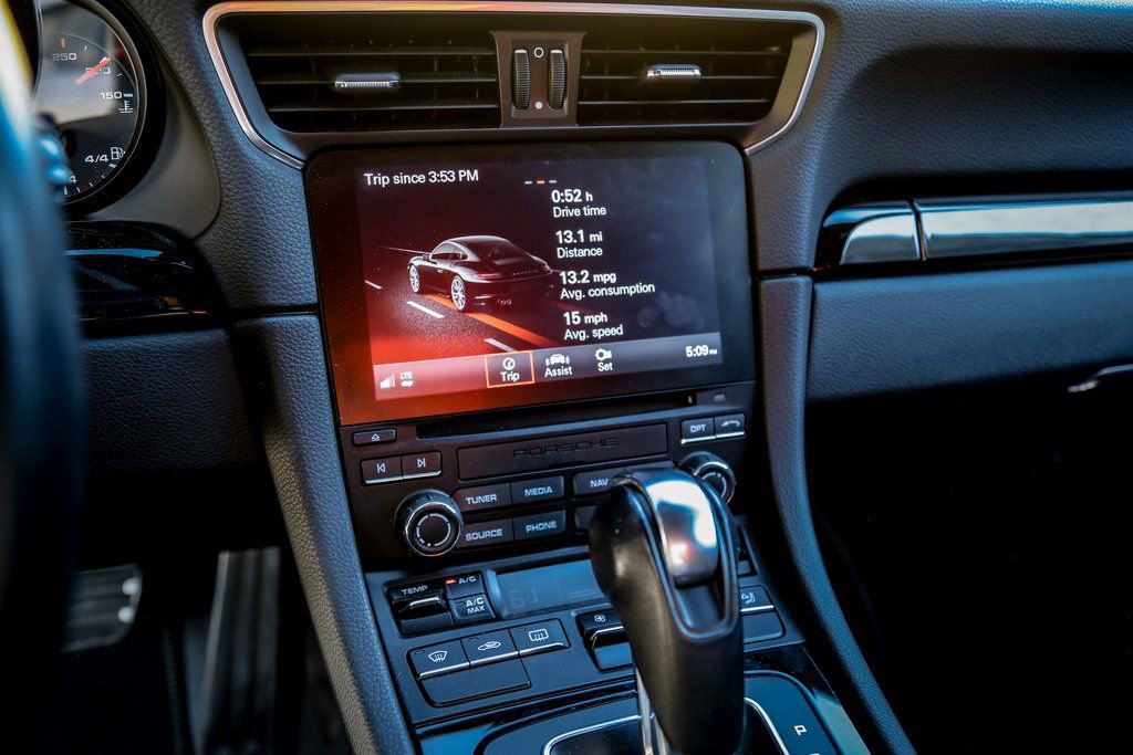 Used 2018 Porsche 911 Carrera T image 22