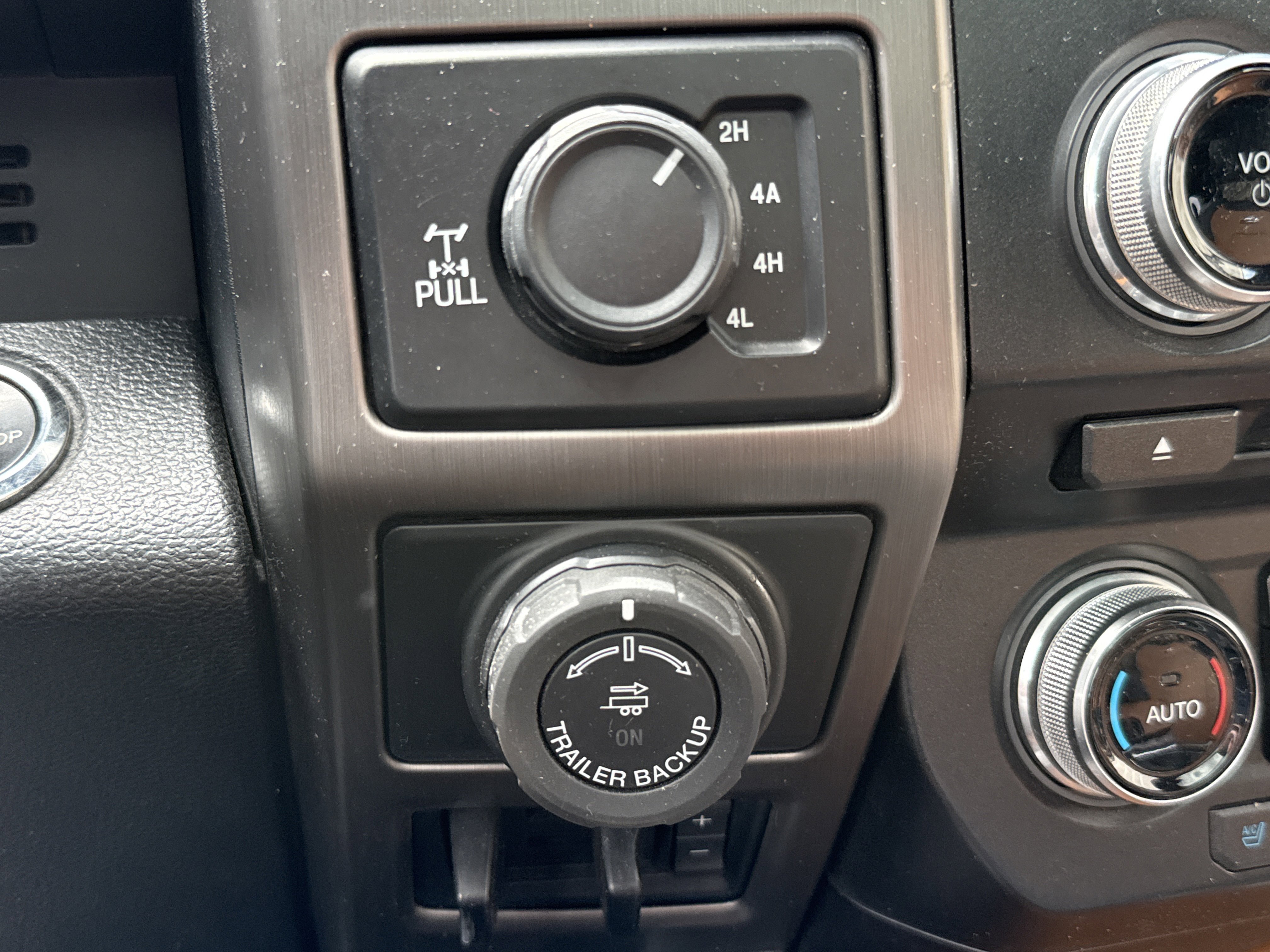 Used 2016 Ford F150 Limited AWD/4WD image 25