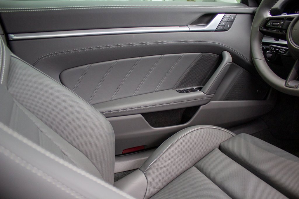 Used 2022 Porsche 911 Turbo S image 18