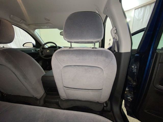 Used 2009 Chevrolet Impala LT FWD image 35