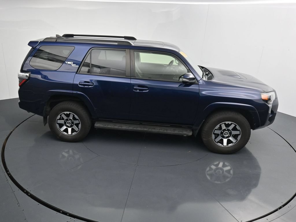 Used 2022 Toyota 4Runner TRD Off-Road Premium w/ Moonroof Package AWD/4WD image 31