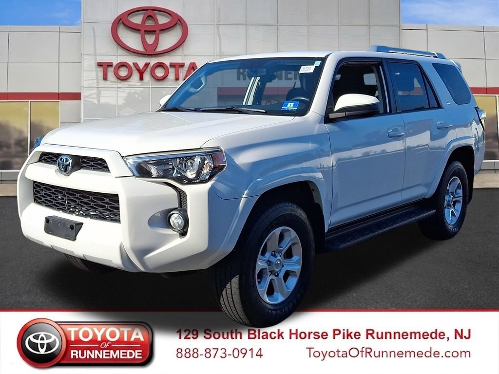 Used 2018 Toyota 4Runner SR5 AWD/4WD image 3