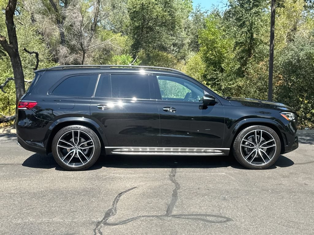 Used 2022 Mercedes-Benz GLS 450 4MATIC image 4