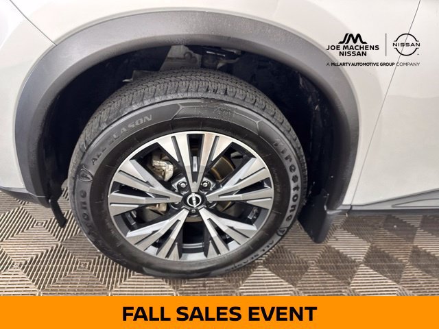 Certified 2023 Nissan Rogue SV AWD/4WD image 39
