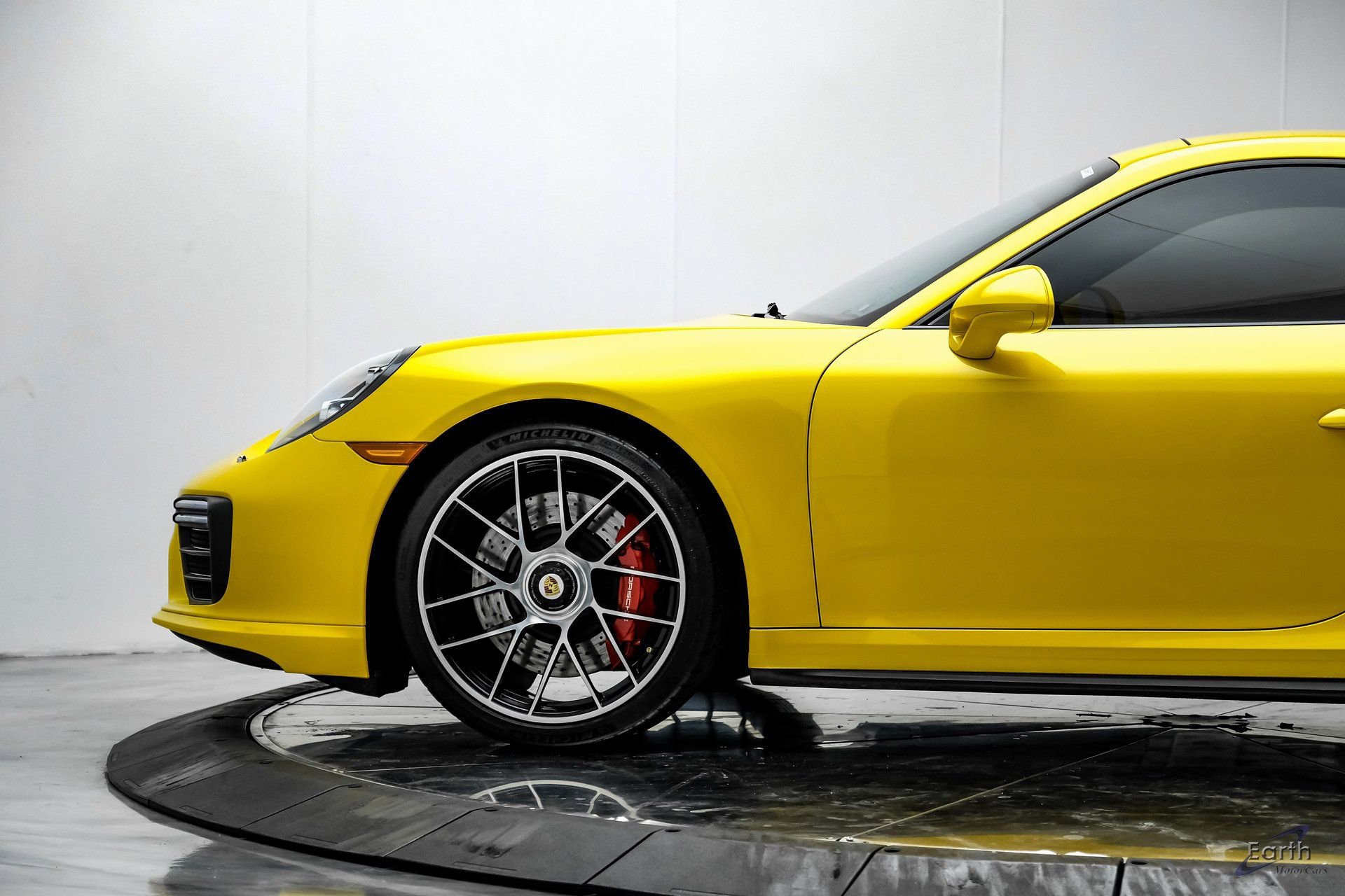 Used 2018 Porsche 911 Turbo S image 8